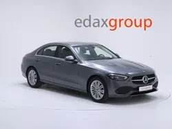Cinza Usado 2023 Mercedes C180 Advanced Sedan | € 34.990