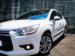 Branco Usado 2015 Citroën DS4 So Chic Citadino | € 9.999