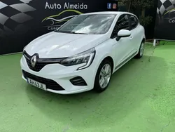 Branco Usado 2021 Renault Clio V Intens | € 13.950 (Bom preço)
