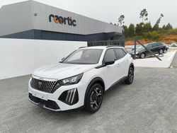Branco Usado 2023 Peugeot 2008 Allure SUV | € 20.350 (Preço justo)