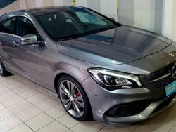 Cinzento Usado 2016 Mercedes CLA200 Carrinha | € 20.900 (Preço justo)