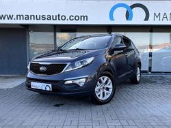 Cinzento Usado 2015 Kia Sportage SUV | € 13.750 (Preço justo)