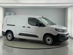 Branco Usado 2024 Opel Combo Monovolume | € 22.490 (Caro)
