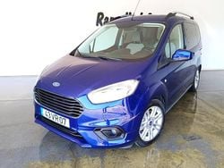 Azul Usado 2018 Ford Tourneo Courier Monovolume | € 11.250 (Preço justo)