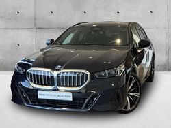 Preto carbon metalizada Usado 2024 BMW 530e Carrinha | € 64.900