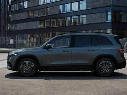 Cinzento Novo 2025 Mercedes EQB250+ Edition SUV | € 67.321 (Caro)