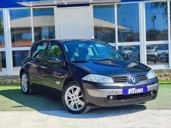 Preto Usado 2003 Renault Mégane II Dynamique Citadino | € 4.980 (Preço elevado)