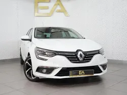 Branco Usado 2018 Renault Mégane IV Intens Sedan | € 13.980 (Preço justo)