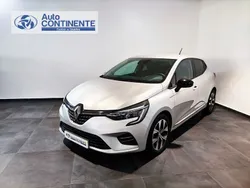 Cinzento Usado 2023 Renault Clio V Evolution | € 18.950 (Preço justo)