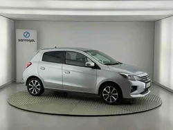 Cinzento Usado 2024 Mitsubishi Space Star | € 14.990 (Preço justo)