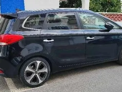 Preto Usado 2016 Kia Carens Monovolume | € 15.500 (Preço justo)