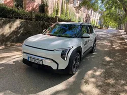 Branco Novo 2025 Kia EV3 4 SUV | € 40.740 (Preço justo)