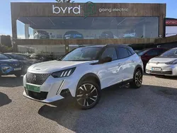 Branco Usado 2022 Peugeot e-2008 GT SUV | € 22.900 (Preço justo)
