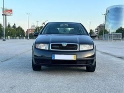 Usado 2002 Skoda Fabia Citadino | € 3.650