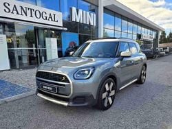 Vermelho Usado 2024 Mini Countryman Favoured SUV | € 44.900
