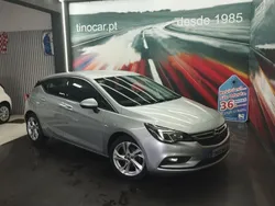 Cinzento Usado 2019 Opel Astra Innovation Citadino | € 13.900 (Preço justo)