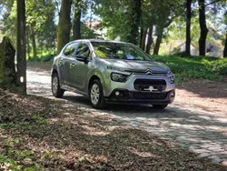 Cinzento Usado 2021 Citroën C3 Feel Citadino | € 11.990 (Bom preço)