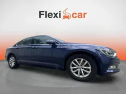 Azul Usado 2017 VW Passat Sedan | € 16.980 (Bom preço)