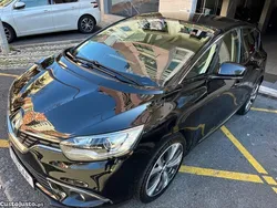 Preto Usado 2018 Renault Scénic IV Monovolume | € 15.900 (Bom preço)