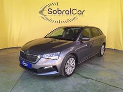 Cinzento Usado 2022 Skoda Scala Citadino | € 18.000 (Preço justo)