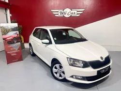 Branco Usado 2016 Skoda Fabia Ambition | € 10.499 (Preço justo)
