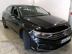 Preto Usado 2020 VW Passat GTE Sedan | € 21.599 (Preço justo)