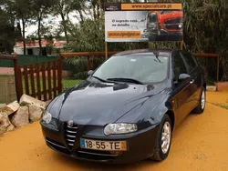 Azul Usado 2002 Alfa Romeo 147 Citadino | € 7.500