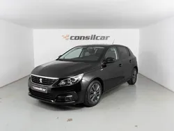 Preto Usado 2020 Peugeot 308 Style Citadino | € 12.780 (Preço justo)