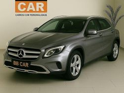 Cinza Usado 2015 Mercedes GLA180 AMG line SUV | € 20.900 (Caro)