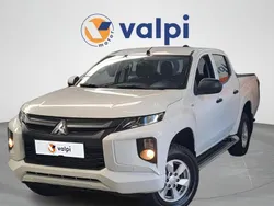 Branco Usado 2022 Mitsubishi L200 Pickup | € 32.950 (Preço justo)