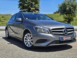 Cinza Usado 2014 Mercedes A180 Style | € 12.000