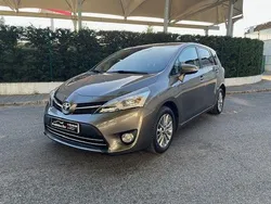 Outro Usado 2017 Toyota Verso Comfort Monovolume | € 17.000