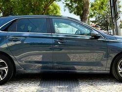 Azul Usado 2021 Hyundai i30 Style | € 17.900 (Preço elevado)