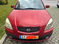 Usado 2005 Kia Rio Sedan | € 2.750