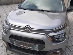 Cinzento Usado 2023 Citroën C3 Citadino | € 16.490 (Preço justo)