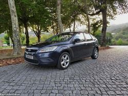 Cinza Usado 2009 Ford Focus Citadino | € 5.750 (Preço justo)