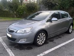 Usado 2011 Opel Astra Sedan | € 6.000 (Preço justo)