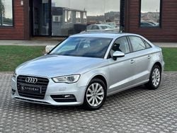 Cinza Usado 2014 Audi A3 Attraction Sedan | € 11.990 (Bom preço)