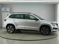 Preto Novo 2025 Skoda Karoq SportLine SUV | € 29.990 (Preço justo)