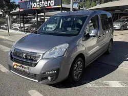 Cinzento Usado 2016 Peugeot Partner Tepee Active Monovolume | € 14.900