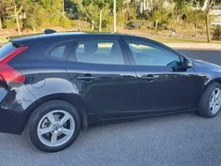 Preto Usado 2015 Volvo V40 Carrinha | € 10.500 (Bom preço)