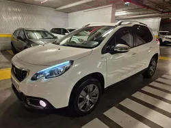 Branco Usado 2018 Peugeot 2008 Style SUV | € 12.880 (Bom preço)