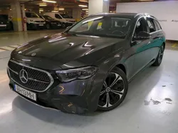 Cinza Usado 2024 Mercedes E300 Carrinha | € 57.600