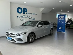 Cinza Usado 2020 Mercedes A180 AMG line Sedan | € 27.450 (Preço elevado)