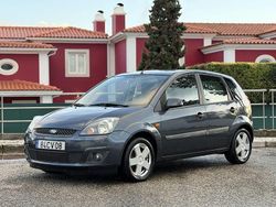 Usado 2007 Ford Fiesta Sedan | € 3.990 (Preço elevado)