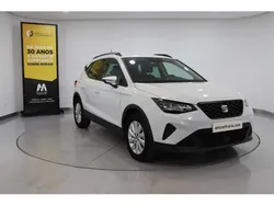 Branco Usado 2023 Seat Arona Style SUV | € 20.980 (Preço justo)
