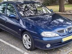 Azul Usado 2001 Renault Mégane Citadino | € 2.750