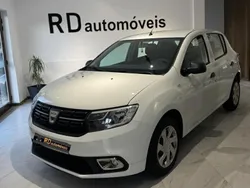 Branco Usado 2021 Dacia Sandero Comfort Citadino | € 14.000 (Preço justo)