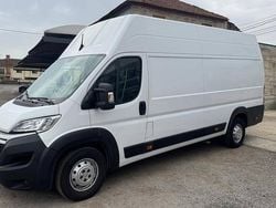 Branco Usado 2022 Citroën Jumper Monovolume | € 21.950 (Preço justo)