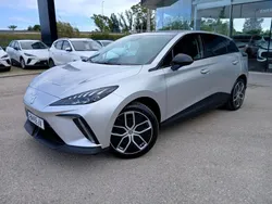 Cinza Usado 2024 MG MG4 EV Luxury Citadino | € 32.450